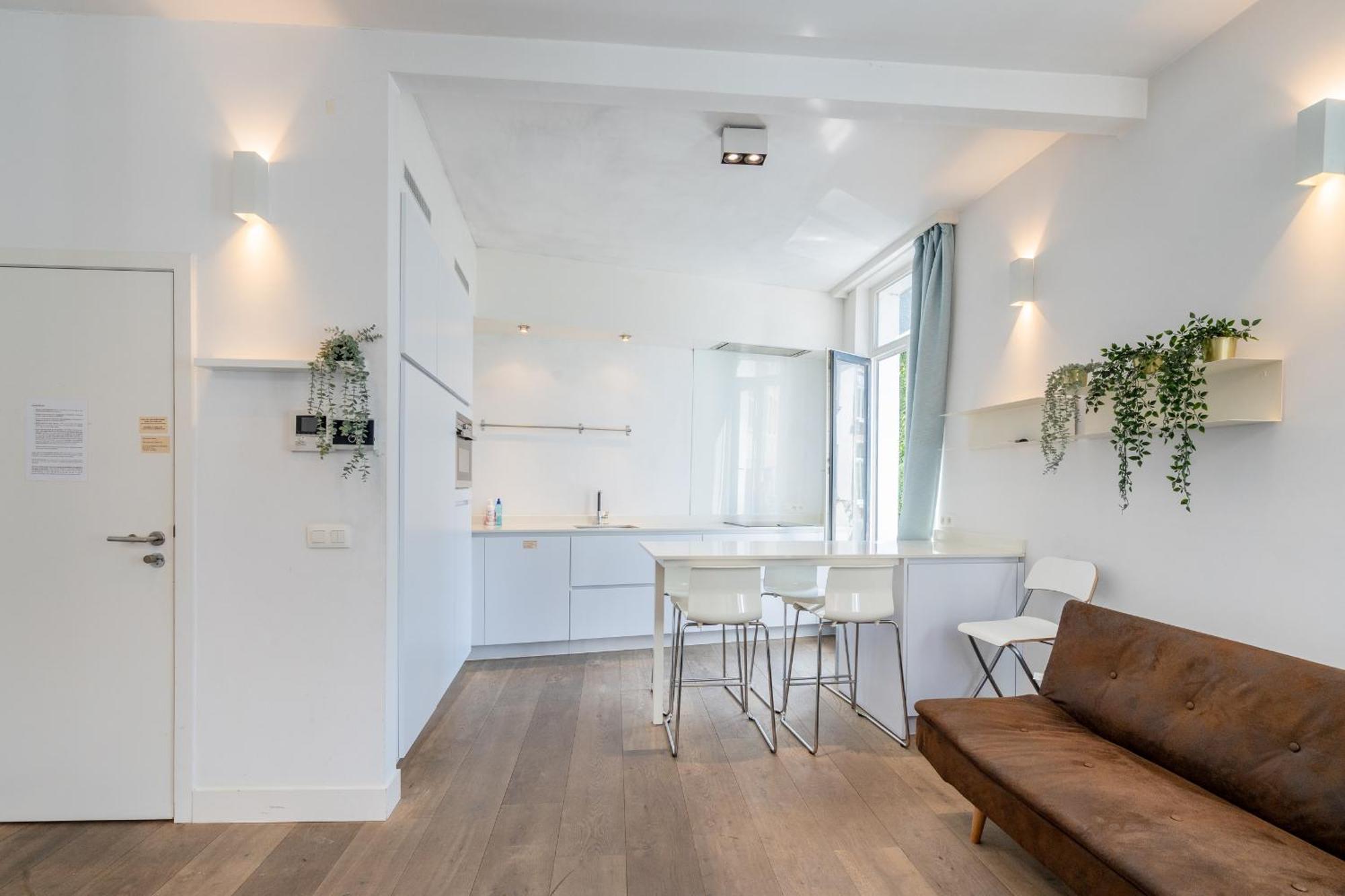Light Modern Apartment In The Heart Of Antwerp Exterior photo