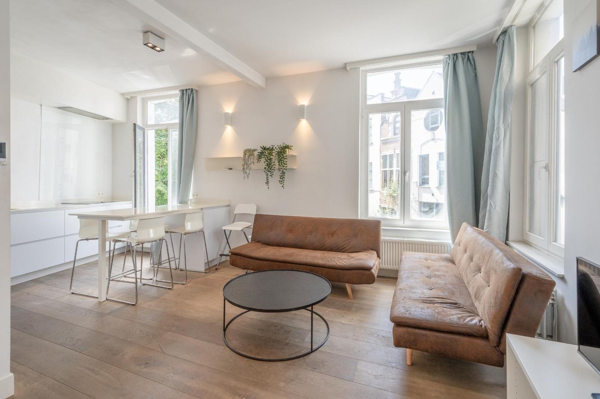 Light Modern Apartment In The Heart Of Antwerp Exterior photo