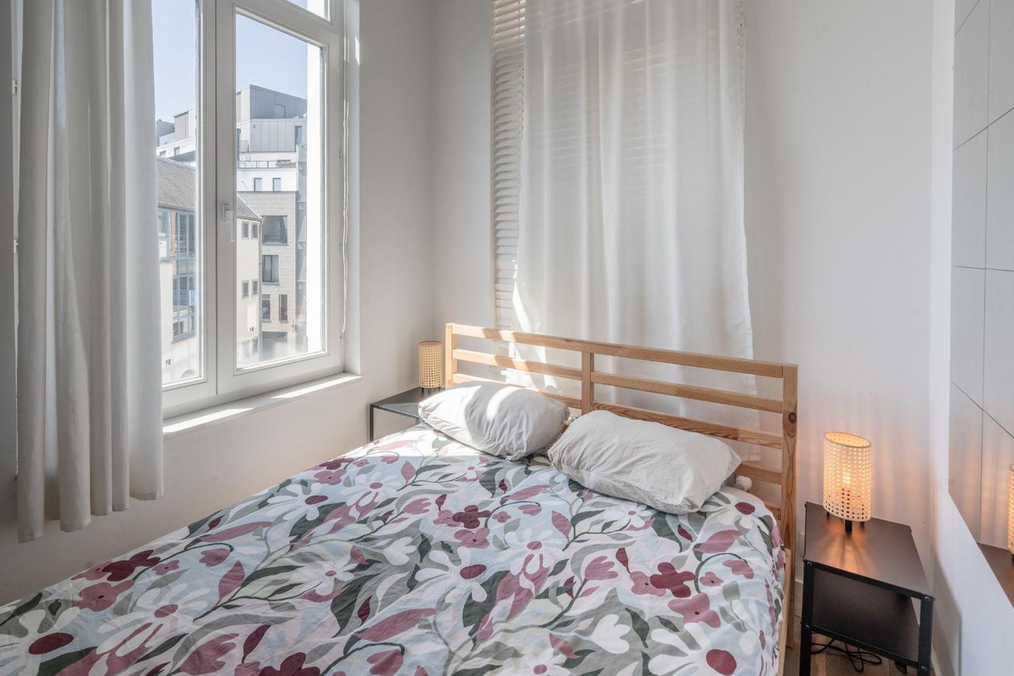 Light Modern Apartment In The Heart Of Antwerp Exterior photo